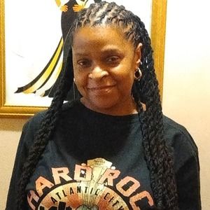 Meet your Posher, Deborah